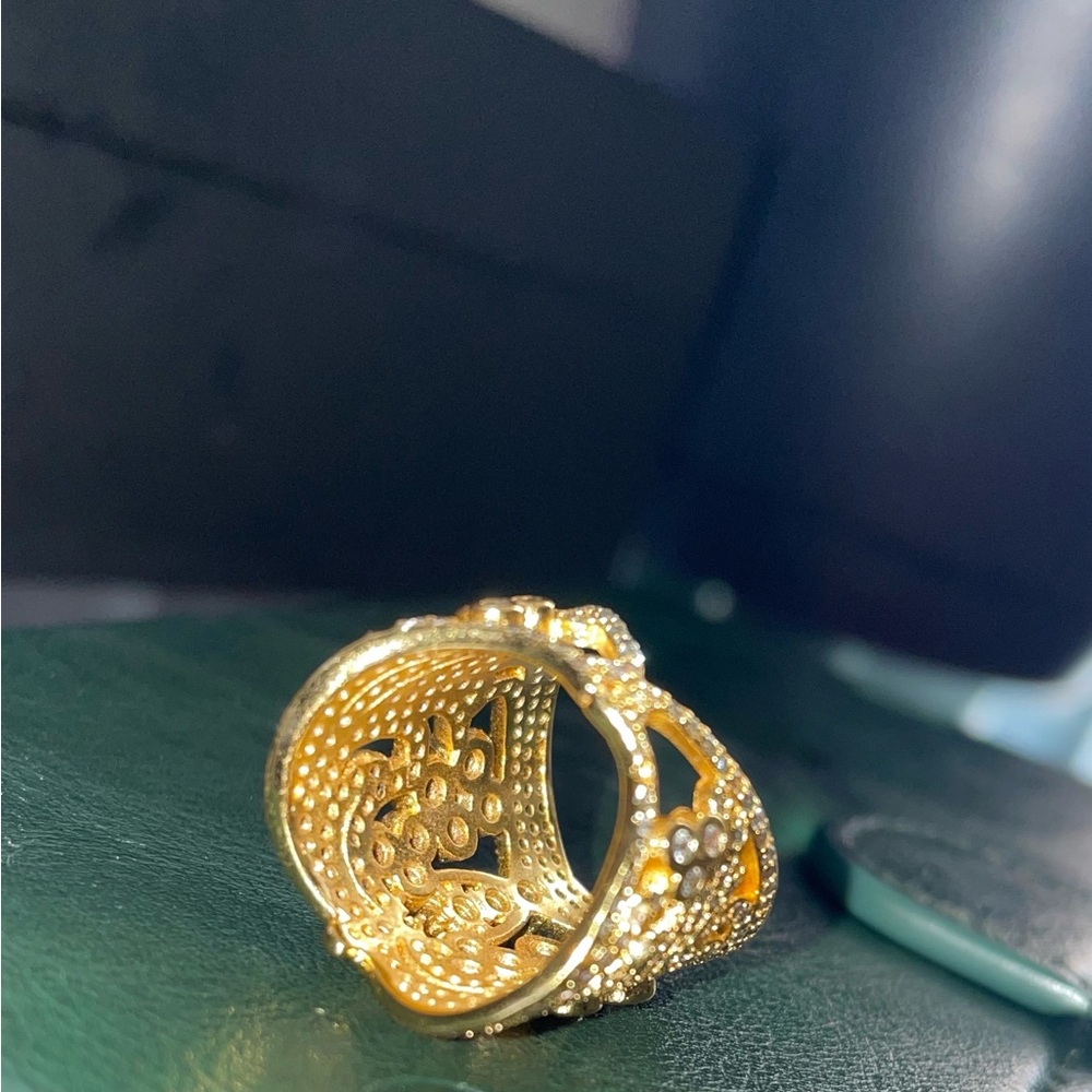 Gold Ring with Intricate Designs and Swavorski crystals. Does not tarnish - Picture 3 of 6